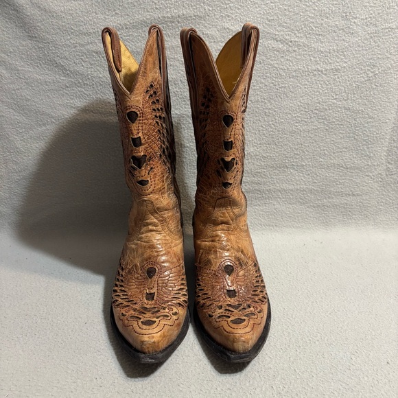 Cavenders Tan Leather Cowgirl Boots sz 7B Snip Toe Angel Wings Design made in MX - Picture 3 of 8